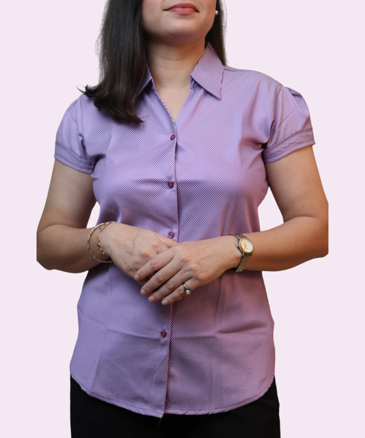 Close-up pointed collar and contrast button detail on women's lilac striped cotton formal shirt Ladymade