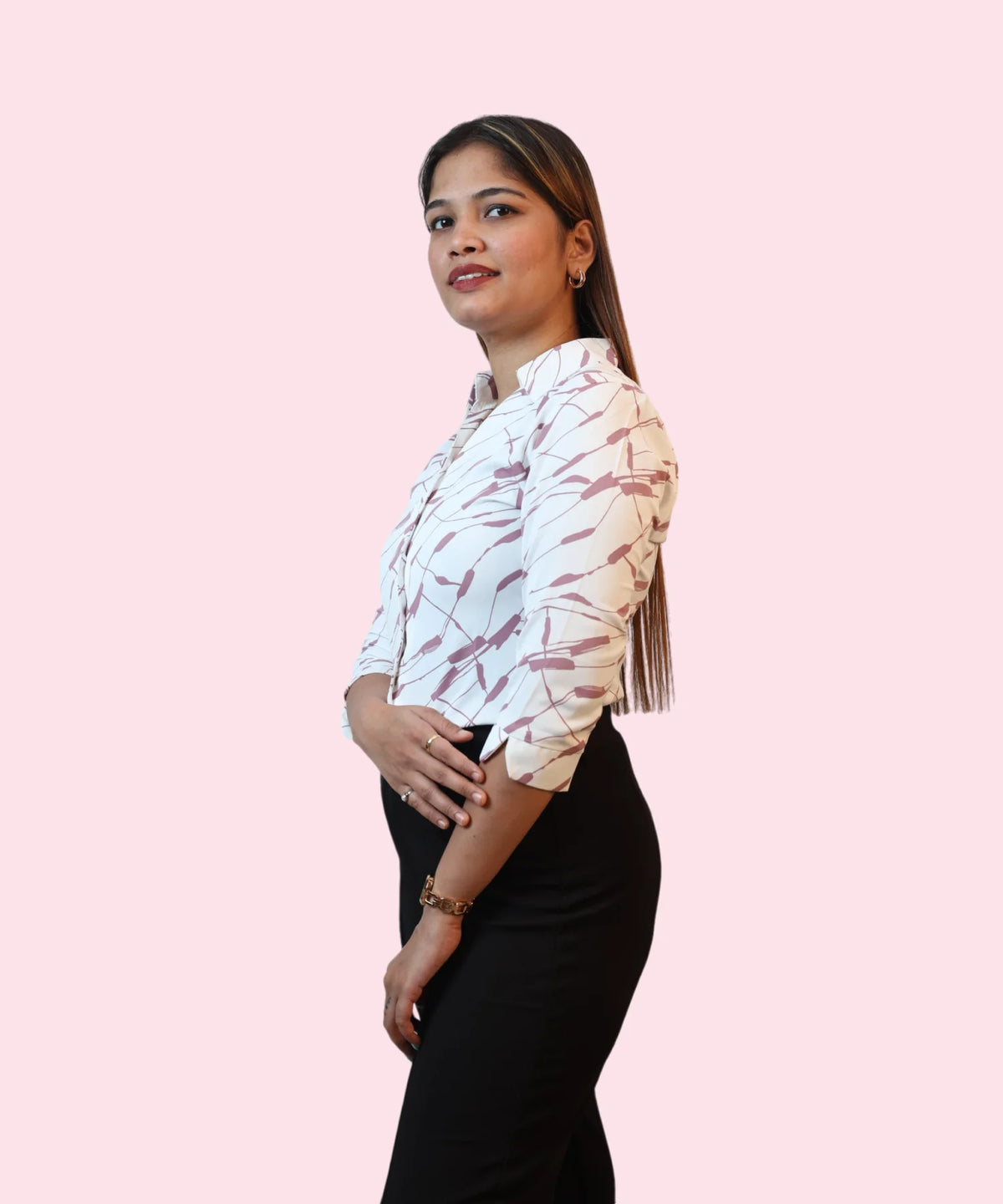 Side profile women's white mauve abstract print formal shirt collar three-quarter sleeve black pencil skirt Ladymade